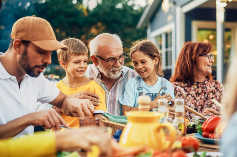 Navigating the Path to Reuniting Families: Sponsoring Parents and Grandparents for Canadian Immigration