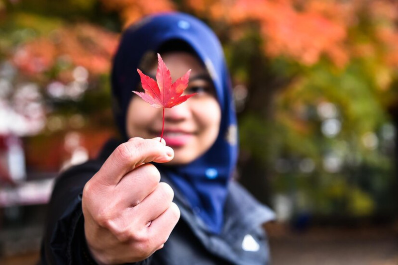 From Prayer Mats to Parliament: The Inspiring Journey of Muslim Canadians Shaping Our Nation