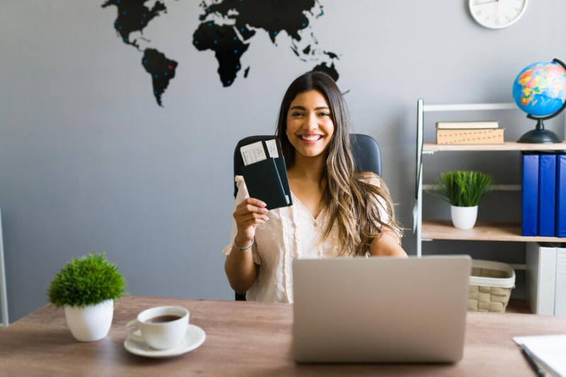 Visitor Visa Options for Skilled Worker PR Applicants in Canada