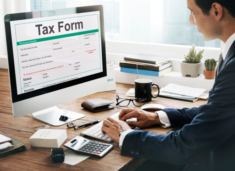 Tax Implications of Canadian Permanent Residence: What Every New PR Should Know